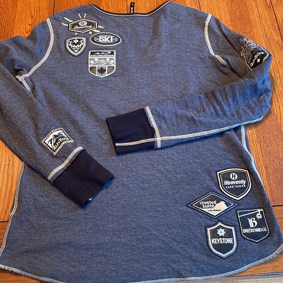 Long sleeve designer t - Picture 8 of 8